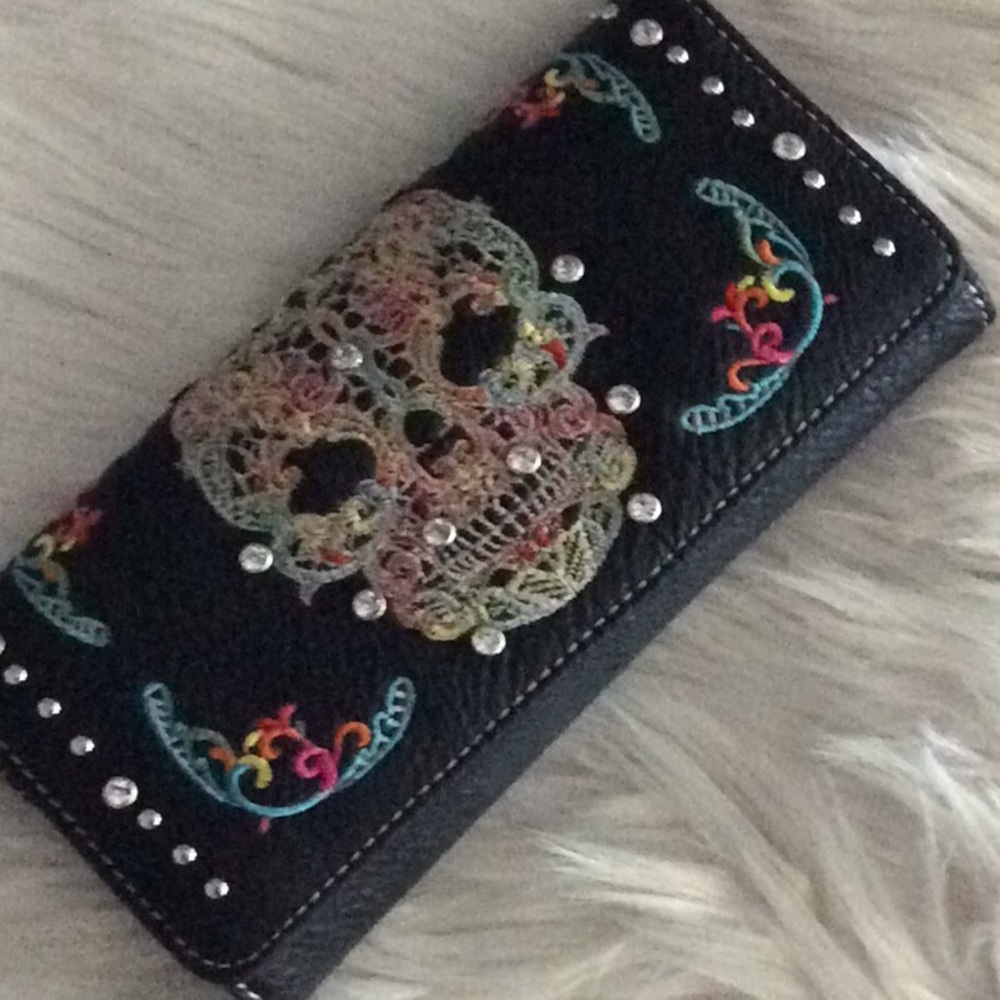 Montana West wristlet